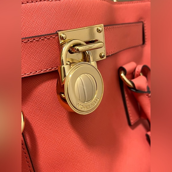 Michael Kors, Coral handbag - Picture 3 of 7